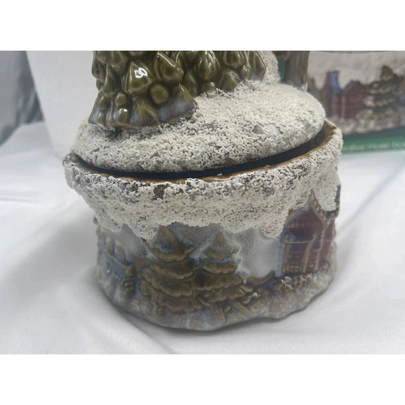 JCPenney Home Collection  SNOWMAN DECORATIVE MUSIC BOX MUSICAL  JINGLE BELLS - Picture 10 of 16